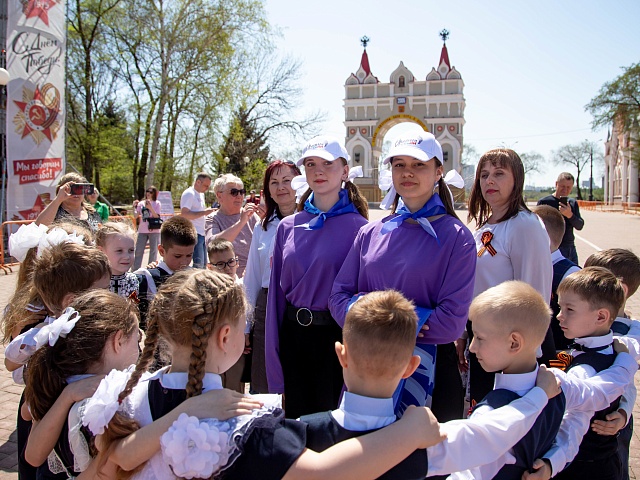 Почти две сотни юных благовещенцев стали «Орлятами России»