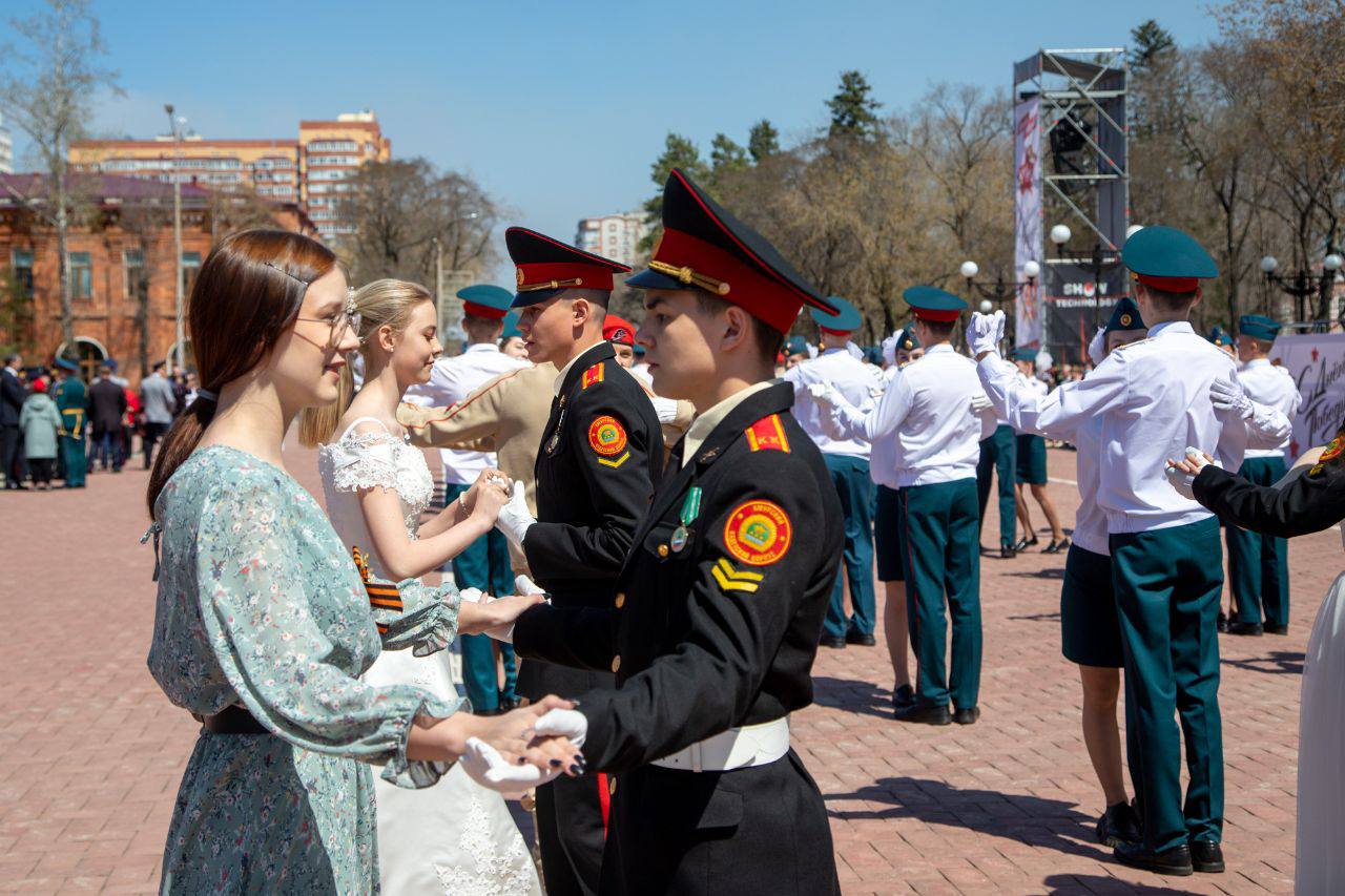 Патриотическая акция "Вальс Победы"