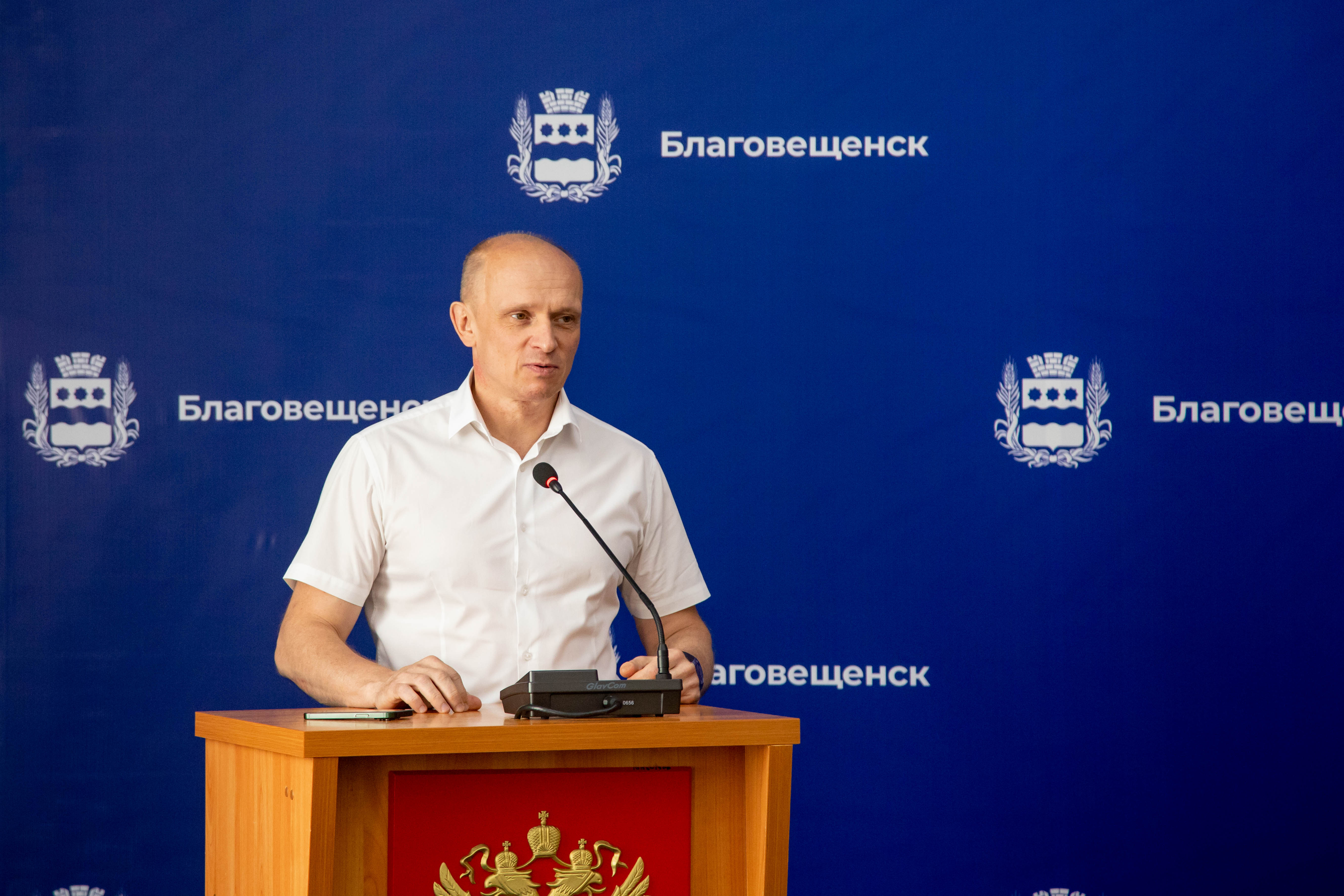 Представителей сферы торговли чествовали в Благовещенске