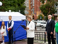 Больше 100 благовещенцев почтили память детей-жертв войны в Донбассе