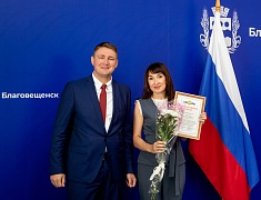 Представителей сферы торговли чествовали в Благовещенске