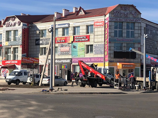На улице Мухина в Благовещенске устанавливают светофоры
